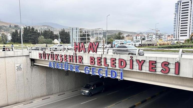 Kentteki 6 tabelanın ‘T’ harfi gizemli şekilde kayboldu Gerçek herkesi şaşırttı