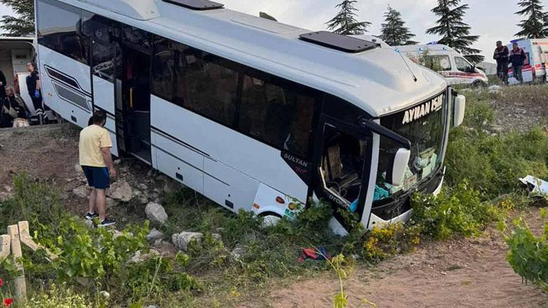 Yolcu otobüsü ile tur midibüsü çarpıştı Çok sayıda yaralılar var