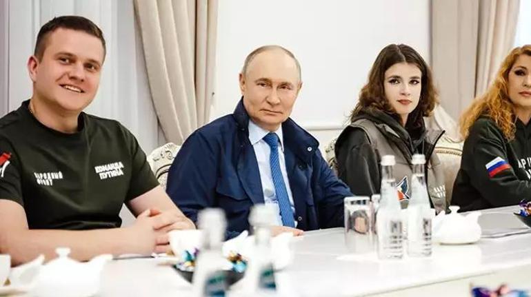 Rus general açıkladı Putinin helikopteri saldırı ortasında kaldı