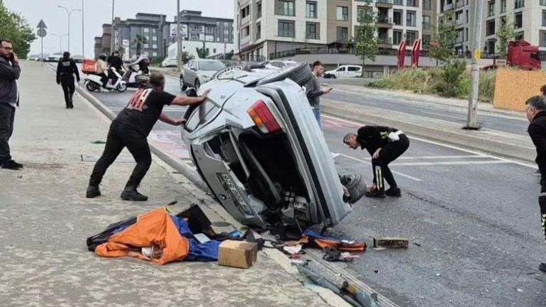 Beylikdüzünde feci kaza Önce ters şeride daldı, ardından 2 araca çarptı