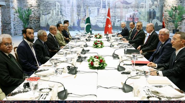 Cumhurbaşkanı Erdoğan, İstanbulda Şahbaz Şerifi kabul etti