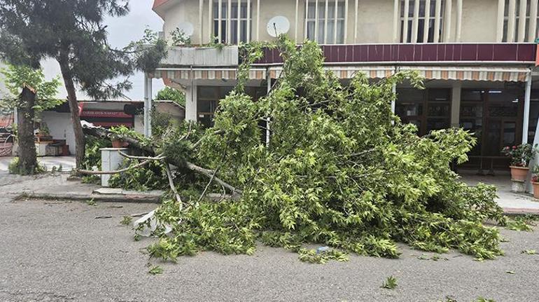 Meteoroloji uyarmıştı İstanbul’a çamur yağdı