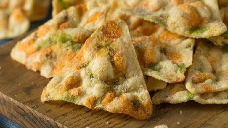 Paketli cips yerine tüketebileceğiniz sağlıklı cips tarifleri... Patates, mercimek veya nohut varsa mutlaka deneyin