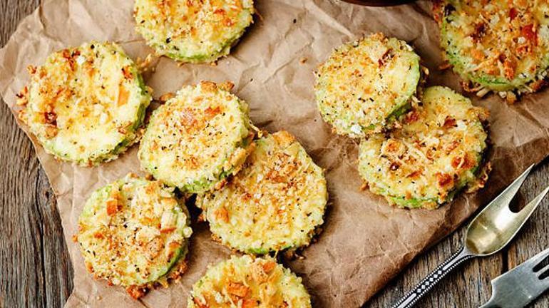 Paketli cips yerine tüketebileceğiniz sağlıklı cips tarifleri... Patates, mercimek veya nohut varsa mutlaka deneyin