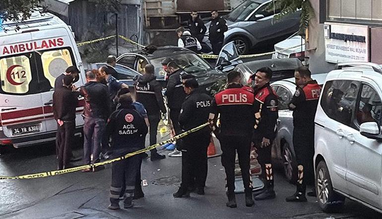 Kağıthane’de ölüm pususu Otomobile kurşun yağdırdılar: 1 ölü