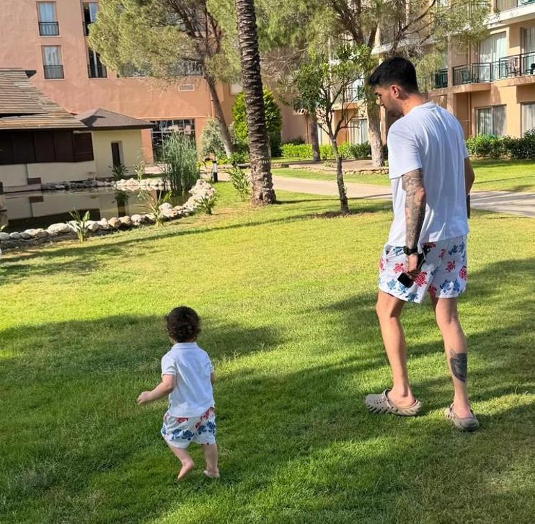 Emir ve Ayel tatilde Ünlü fenomen mutlu kareleri paylaştı
