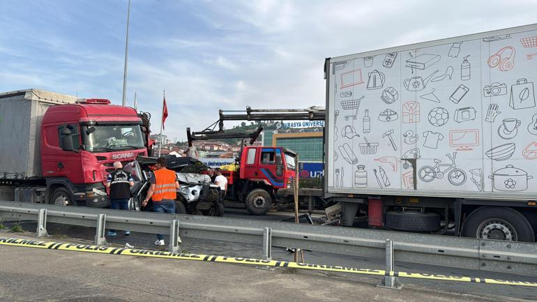 İki TIR arasında can pazarı Zincirleme kazada kan donduran görüntü