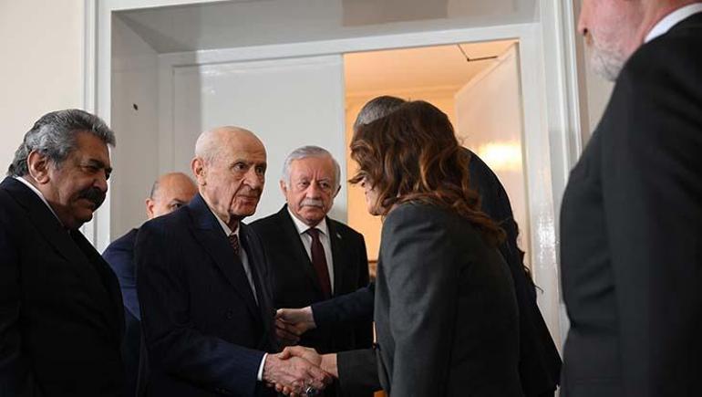 Son dakika: DEM Parti-MHP görüşmesi sona erdi