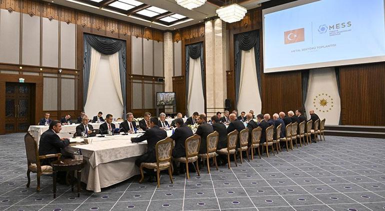 Cumhurbaşkanı Yardımcısı Yılmaz metal sektörü temsilcileriyle bir araya geldi