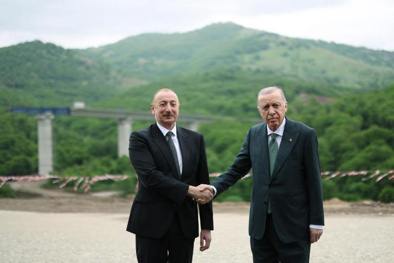 Erdoğan ve Aliyev, Laçın Havalimanını açtı