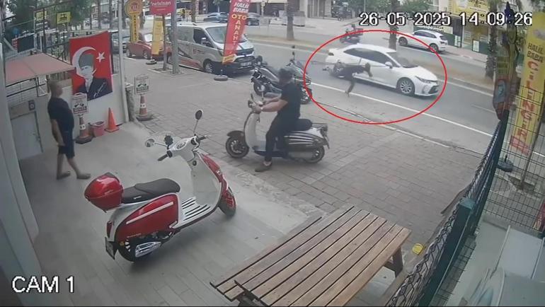 Sırtında demir borularla yürüyordu Havada uçtu, ölümden döndü