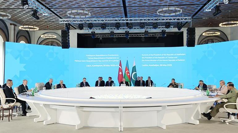 Pakistan Başbakanı Şerif: Yaşasın Pakistan-Türkiye-Azerbaycan kardeşliği ve dostluğu