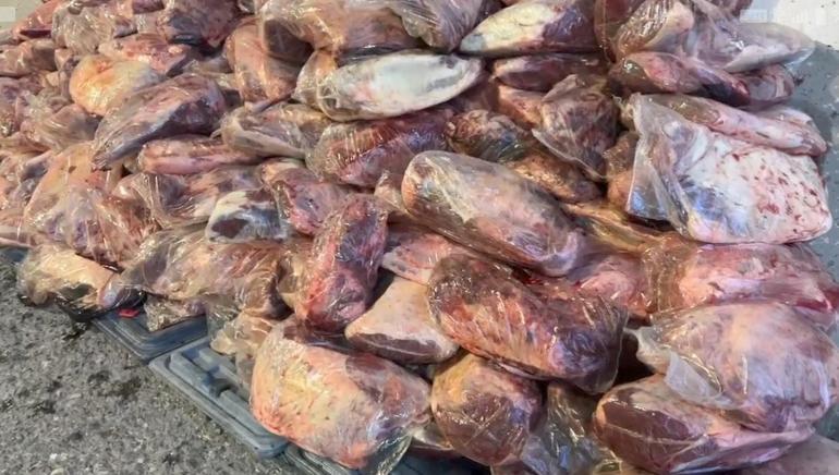Tabağımıza gelmeden yakalandı Mide bulandıran görüntü