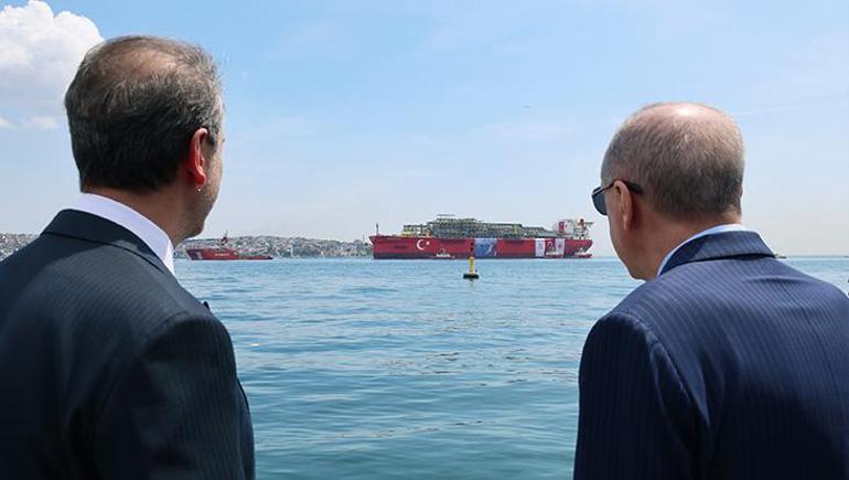 İstanbul Boğazında tarihi an Erdoğan, Osman Gaziyi Karadenize uğurladı
