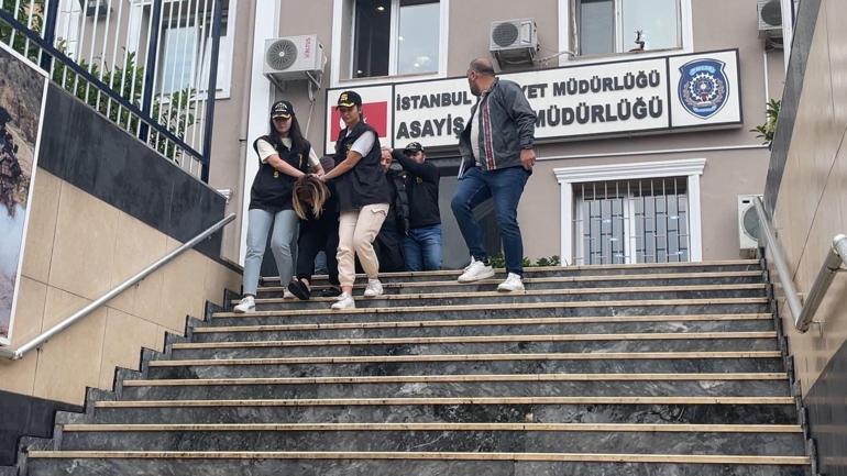 Boşandığı eşinin sevgilisini bıcaklayarak öldürdü