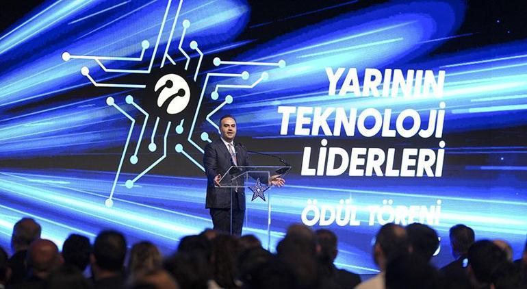 Bakan Kacır Yarının Teknoloji Liderleri ödül törenine katıldı