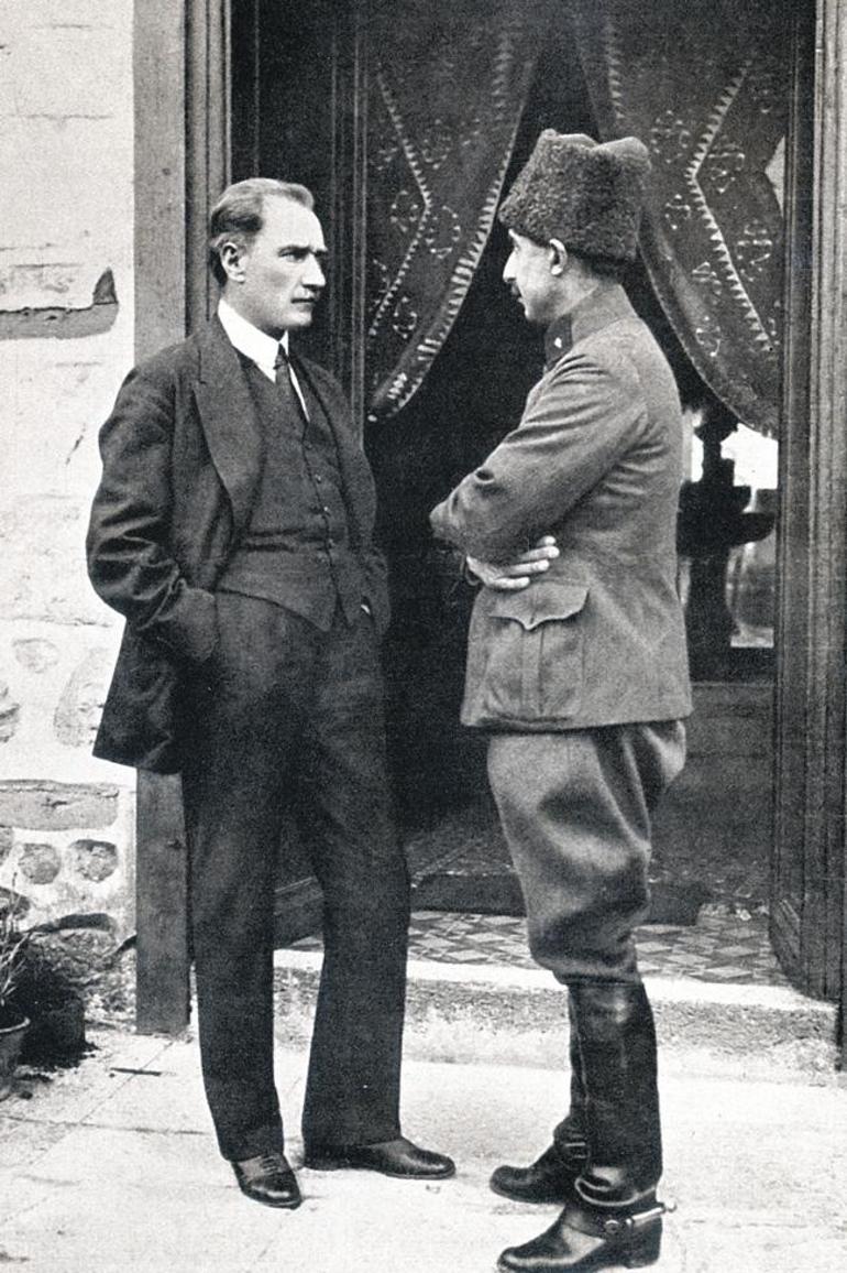 İsmet İnönüyü kaybettik