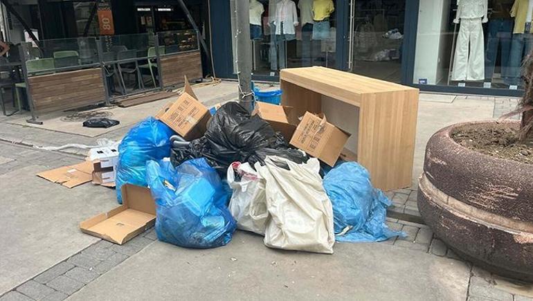 İzmirde grevin 3. günü: Sokaklar çöplerle doldu taştı