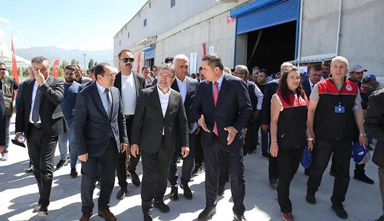 Bakan Yumaklı: Dünyanın tohumda söz sahibi ilk 10 ülkesi içindeyiz