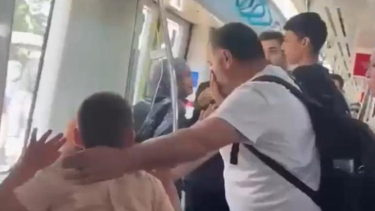 Marmarayın ardından şimdi de Maltepe 2 çocuğunun yanında saldırdı, yüzüne telefon fırlattı