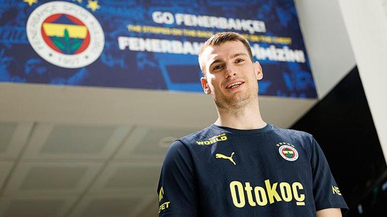 Fenerbahçede yönetim tepkilerin ardından karar değiştirdi