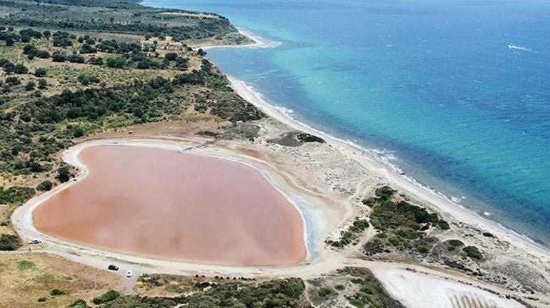 Fotoğraf tutkunlarının beklediği an geldi: Kalpli Göl pembe renge büründü