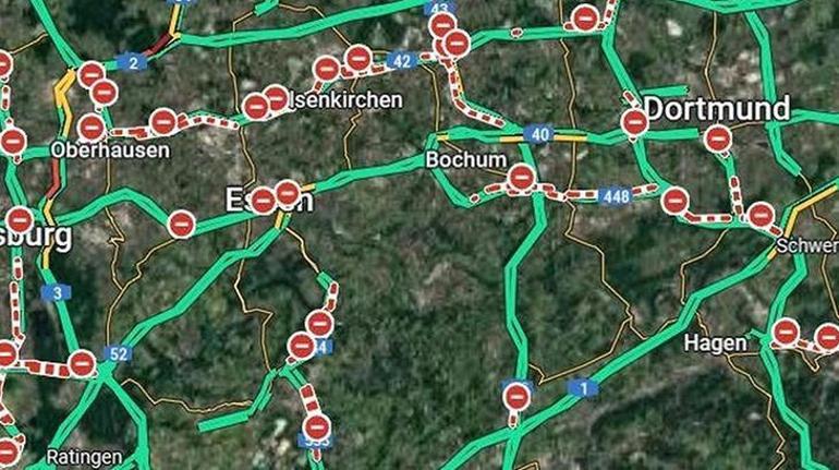 Yolları kapalı gösteren Google Haritalar, trafiğin kilitlenmesine sebep oldu