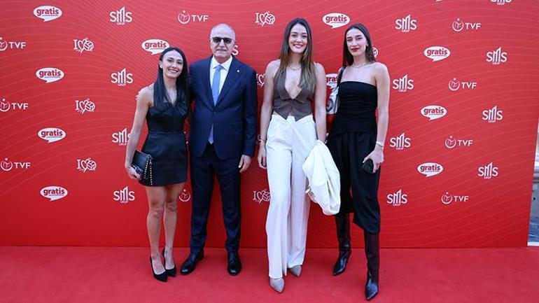 Filenin Sultanlarından Hande Baladın ve Aslı Kalaçtan İstanbul mesajı Elim ayağım birbirine karışmıştı