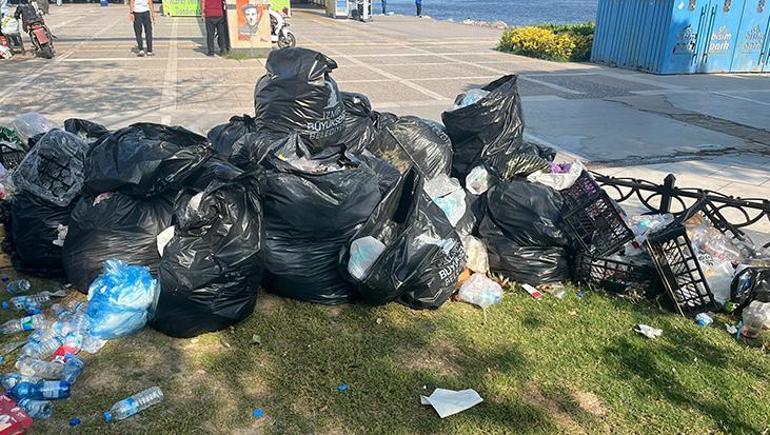 İzmirde grev 6. gününde: Konakta çöp yığınları oluştu