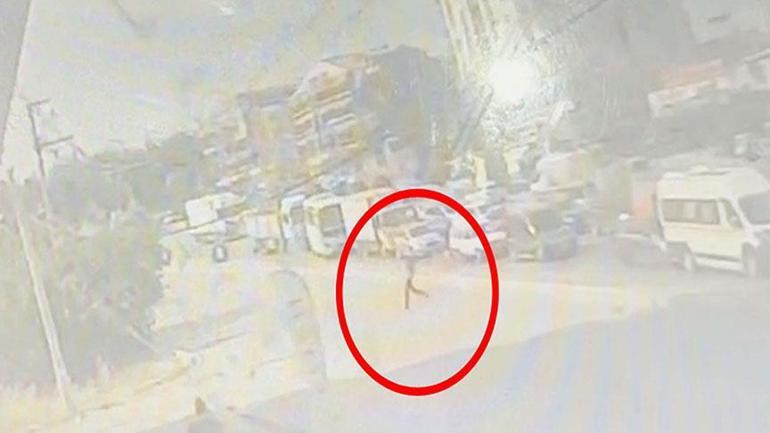 İzmirde otomobildeki aileyi taramışlardı Ölü sayısı 4’e yükseldi