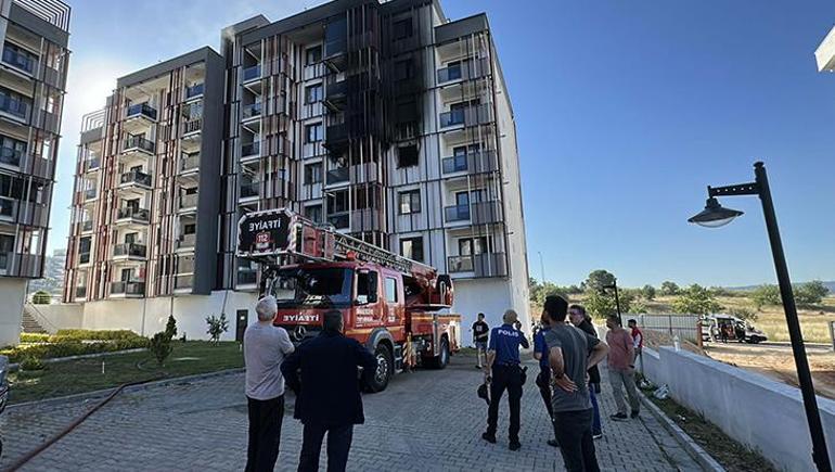 Çanakkale’de site yangını: 10 kişi hastaneye kaldırıldı