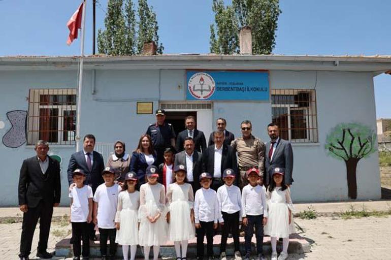 Okulun tek mezunu Bulut oldu Kep atma töreninde sürpriz isim