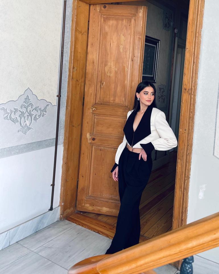 Sürpriz aşk sona erdi Helin Kandemir ayrılık haberlerini doğruladı