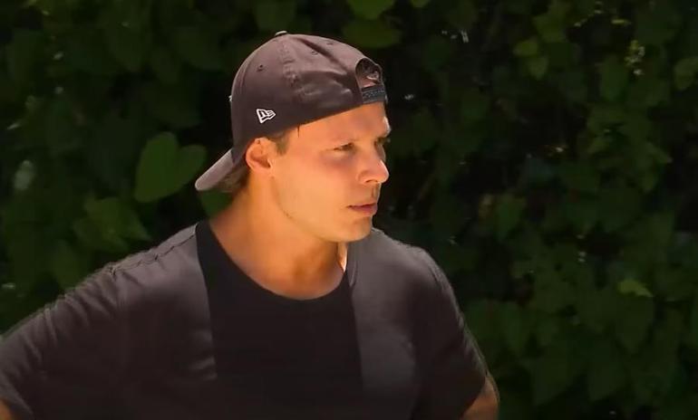 Survivor 2025 şok ayrılık: Hikmet Tuğsuz yarışmayı neden bıraktı İlk kez açıkladı