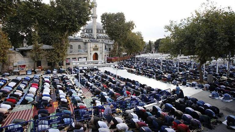 İl il bayram namazı saatleri 2025: İşte Diyanet takvimine göre namaz vakitleri