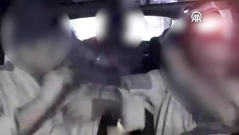 İzmir’de yolcu-taksici kavgası: Yolu Uzattın tartışması araç kamerasında