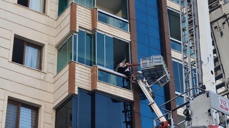 Diyarbakırda 13 katlı binada yangın 3ü çocuk 4 kişi hayatını kaybetti