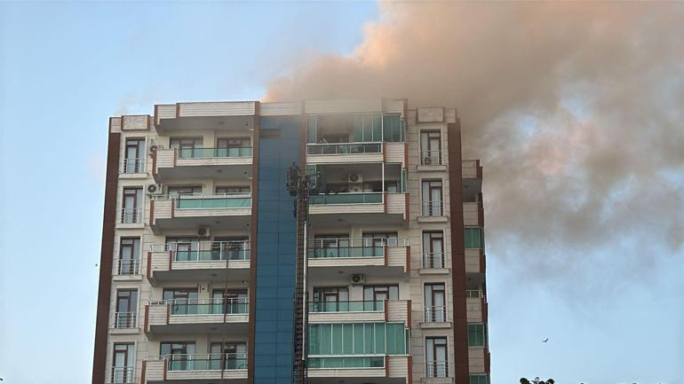 Diyarbakırda 13 katlı binada yangın 3ü çocuk 4 kişi hayatını kaybetti