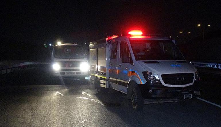 İzmirde korkunç kaza Kardeşinin düğüne gidiyordu, eşiyle birlikte hayatını kaybetti