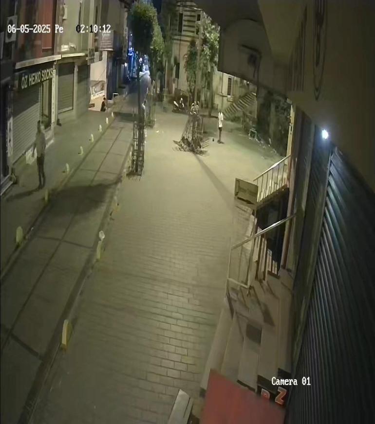Fatih’te dehşet: Yaralayıp, bıçaklayıp, ardından soydu