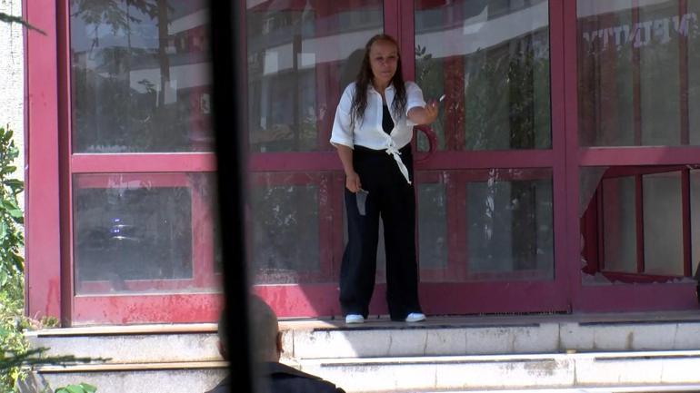 Parasını alamayan kadın üzerine benzin döktü: Kendini ve iş yerini yakmakla tehdit etti