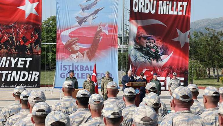 Cumhurbaşkanı Erdoğan, Mehmetçiğin bayramını kutladı