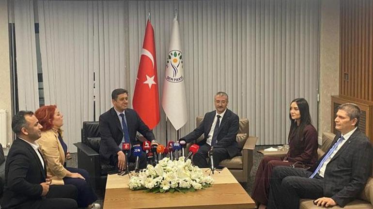 Siyasi partiler arasında bayramlaşma! MHP ve DEM Parti'den terörsüz ...