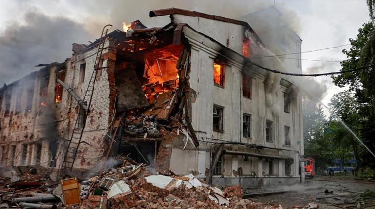 Son Dakika Ukrayna: Rus savaş uçağı düşürdük