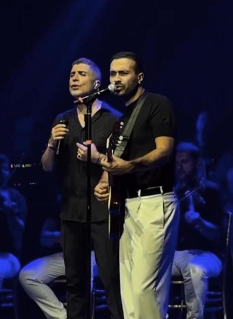 Özcan Deniz sahneye davet etti, sürpriz isimle şarkı söyledi Yeni imajı dikkat çekti