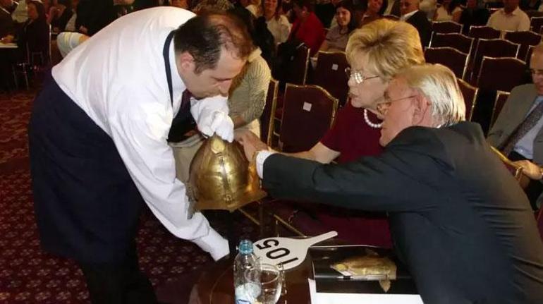 Türkiyeye adanmış bir ömür... Erdoğan Demirören 7 yıl önce bugün hayata veda etti