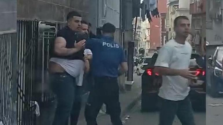 Fatihte dehşet Dayı, 4 yaşındaki yeğeninin olduğu arabaya kaldırım taşıyla saldırdı