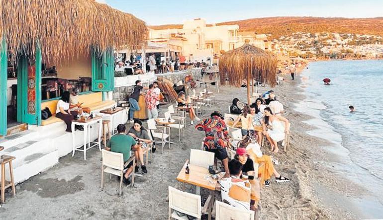 Plaj tarifesi cep yakıyor Giriş asgari ücretin yarısı