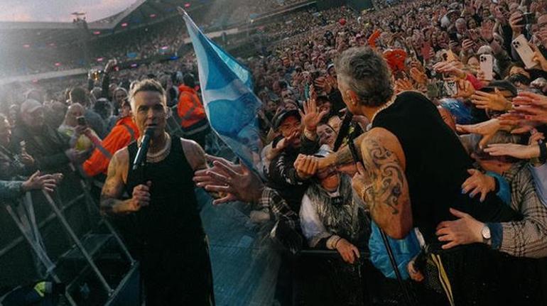 Biletler satışa çıktı Robbie Williams ilk kez İstanbulda konser verecek