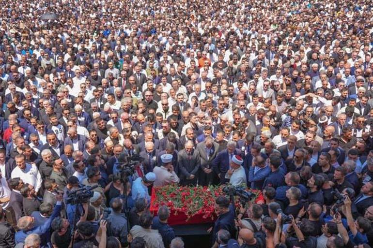 Ferdi Zeyrek son yolculuğuna uğurlandı